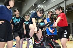 競輪養成所合格レベルも　高校スケート部員のワットバイク測定体験会 13