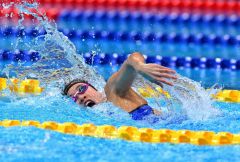 【女子１５００メートル自由形予選２組】１６分１７秒７５の自己ベストタイムで２着、決勝進出を決めた蝦名愛梨（金野和彦撮影）