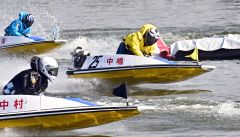 修了記念レースで駆け引きを繰り広げる中嶋さん