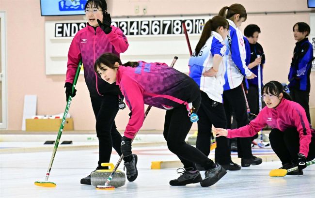 帯広協会が初出場3位 日本ジュニアカーリング選手権 「ジュエリーアイス」最後の舞台も輝く