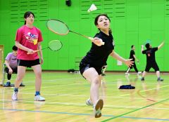全十勝社会人・高校生交流バドミントン大会