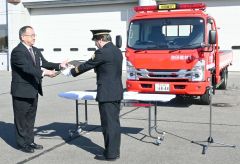資機材搬送車を更新　池田町消防団 2