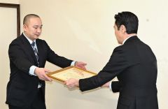 池田中澤辺教諭に文部科学大臣優秀教職員表彰 2