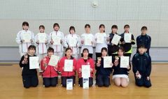 柴田妃夏・大西美海組（帯大谷高）Ｖ　テニスおんおーるチャレンジ大会