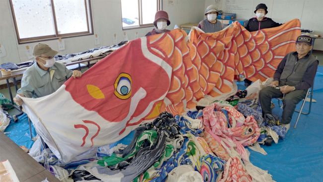 清流こいのぼり修復作業　大樹