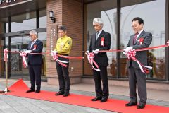 国立公園化へ日高側拠点、新ひだかに事務所開所　環境省