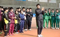 走りの秘訣、一流コーチに学ぶ―５年ぶりクレーマー陸上スクール 2