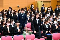 帯広看護高等看護学院入学式（９日、金野和彦撮影）