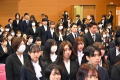帯広看護高等看護学院入学式（９日、金野和彦撮影）
