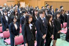 帯広看護高等看護学院入学式（９日、金野和彦撮影）