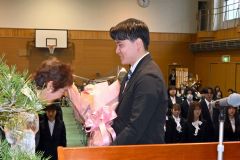 帯広看護高等看護学院入学式（９日、金野和彦撮影）