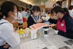 チョコレート作ってアフリカ学ぼう！　ＪＩＣＡ帯広の体験会に４０人 写真2