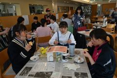 チョコレート作ってアフリカ学ぼう！　ＪＩＣＡ帯広の体験会に４０人 写真3