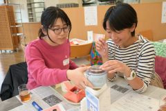 チョコレート作ってアフリカ学ぼう！　ＪＩＣＡ帯広の体験会に４０人 写真6