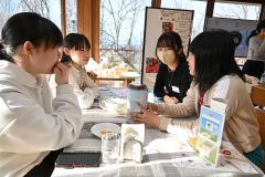 チョコレート作ってアフリカ学ぼう！　ＪＩＣＡ帯広の体験会に４０人 写真3