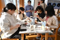 チョコレート作ってアフリカ学ぼう！　ＪＩＣＡ帯広の体験会に４０人 写真4