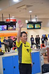 選手宣誓する帯広市役所Ａの加藤基康選手