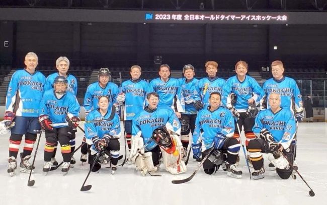 十勝ブルースターズ６０が管内勢過去最高の準Ｖ、同７０は４位　アイスホッケー全日本オールドタイマー大会