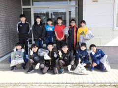 サッカー少年団が清掃活動　浦幌 2