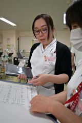 堀里美さん