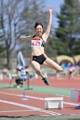 【女子走り幅跳び】２位の白樺学園高の井村結愛
