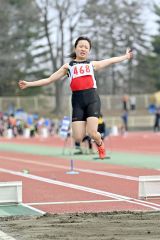 【女子走り幅跳び】３位の白樺学園高の山根楓來