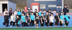 屋外での練習を始めた新得陸上クラブ