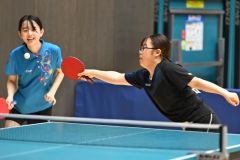 【個人戦女子Ａ】女子Ａを制した小山（左）と河村（右）