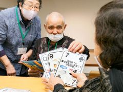 寸劇やトランプで特殊詐欺を防止　広尾署