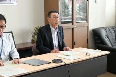 会議に先立ちあいさつする十勝教育局の新山知邦局長