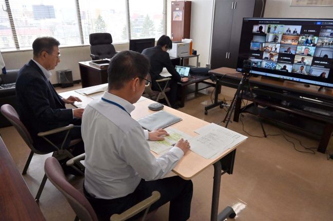 管内公立高、２７年度０～１学級増を検討
