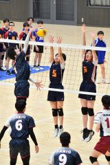 帯三条男子Ｖ、女子は帯南商制す　バレーボール春季高校リーグ大会 2
