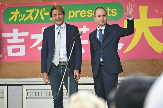 帯広競馬場によしもと芸人大集合！　観客ら笑いの渦に包まれる～こぼれ話