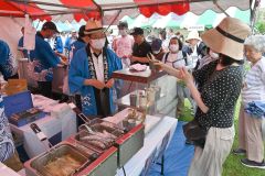 シシャモやホッケなどが人気を集めた広尾町ブース