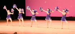 帯広南商業高校バトントワラー部１年生による演舞