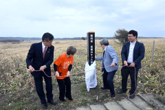 民間初のロケット打上成功から５年　ＩＳＴ後援会が発射場に記念碑 4
