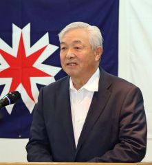 あいさつする豊田学級の鴨川学級長