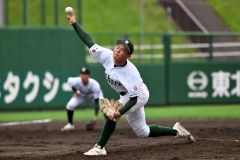 ７回を投げ、帯北打線から１３奪三振を奪う力投を見せた足寄の先発・堂田悠斗投手（金野和彦撮影）