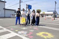 鹿追町経済観光交流館駐車場でチョークアートイベント