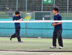 【１６歳以下男子複決勝】男子ダブルスを制した河村優亮・鈴木稜央組（帯緑陽高）