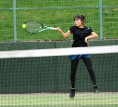 １８歳以下女子で角田２冠、男子も宮本２冠　道ジュニアテニス選手権道東ブロック予選会