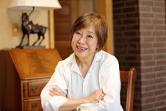 帯広の暮らしや絵本づくりへの思いを語るきたやまさん