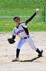 更別１２年ぶりＶ　４－１若葉　３位はウエスト、４位は３Ｓ　軟式野球全日本学童十勝支部予選