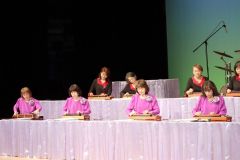 十勝（前列）と釧路の講師による演奏
