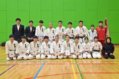 男子団体戦で優勝の帯農