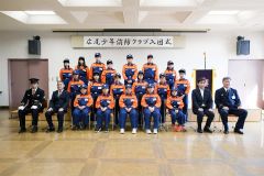 防火誓いを新たにした少年消防クラブの児童