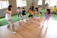 ダンススクール開講　足寄出身の青木さん指導　中札内のジム「リプレ」