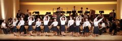 北海道十勝しみず吹奏楽団の演奏に合わせて踊るチアーエンジェルバトントワラーズ
