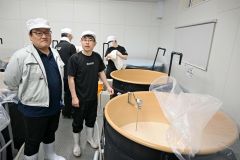 能登地震被災酒蔵杜氏の日吉さん、銘酒支援先の碧雲蔵を訪問「酵母の状態はとても元気」 6