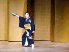 優美な舞踊を披露する「春の邦楽邦舞大会」